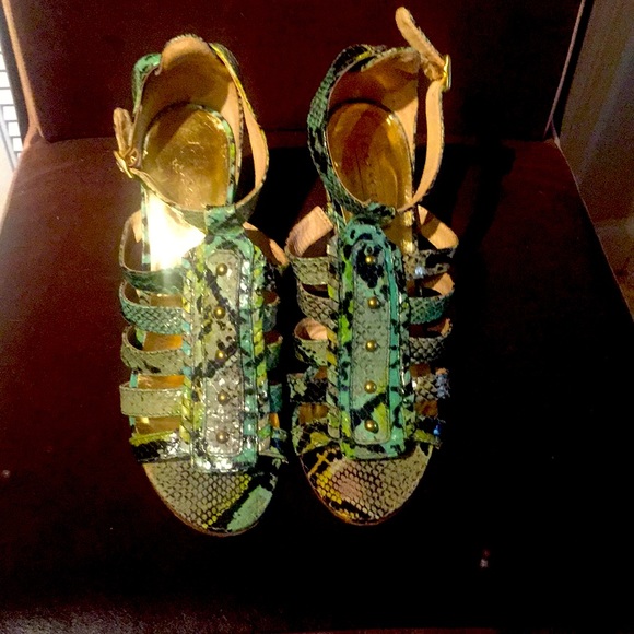 Coach Shoes - Coach Snakeskin Heels 👠